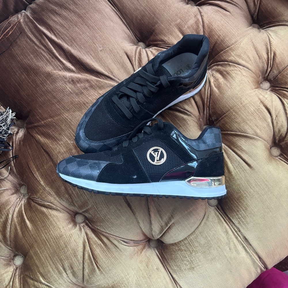 Stylish Black Sneakers with Gold Accents LV. EUROPEAN 40 women’s shoes